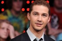 Shia LaBeouf sigue marcando pese a su alejamiento de "Transformers"